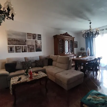 Lägenhet La Casa Di Nonno Raffaele *