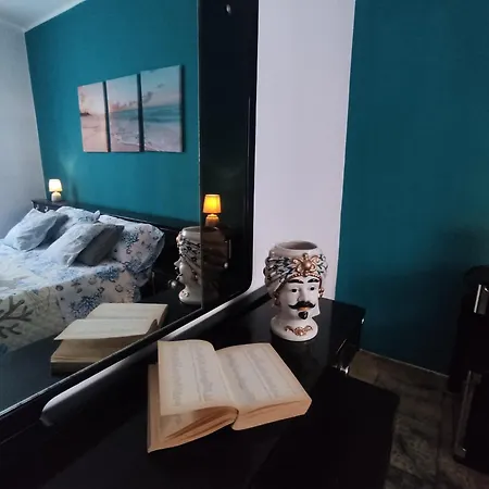 La Casa Di Nonno Raffaele * Giardini Naxos