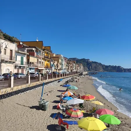 Lägenhet La Casa Di Nonno Raffaele Giardini Naxos