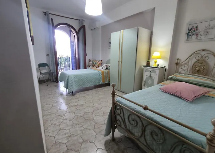 Apartament La Casa Di Nonno Raffaele *