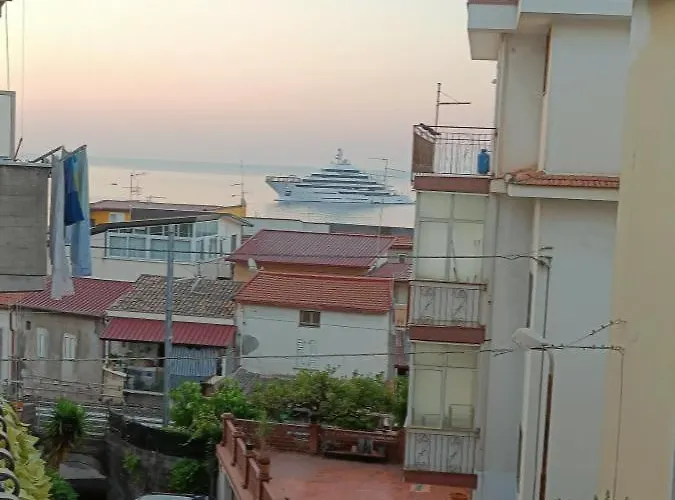 Apartament La Casa Di Nonno Raffaele *